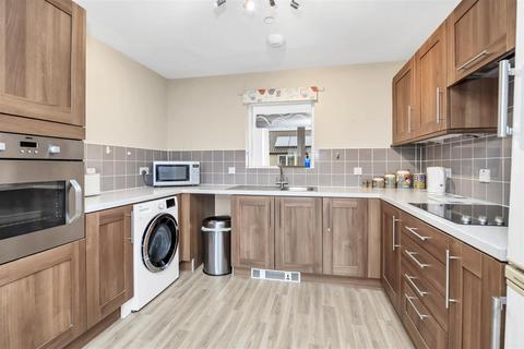 2 bedroom retirement property for sale, Airfield Road, Bury St. Edmunds