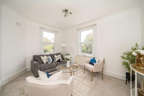 1 bedroom flat for sale, Dornton Road, London SW12