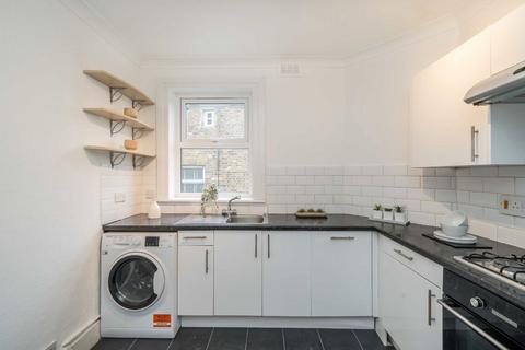 1 bedroom flat for sale, Dornton Road, London SW12