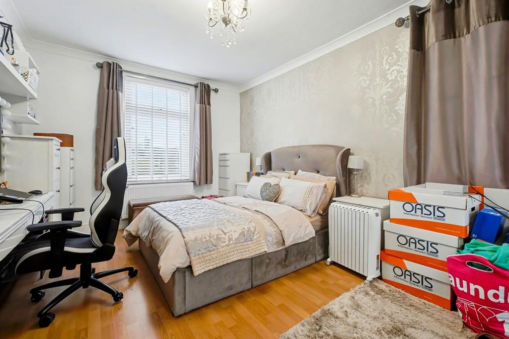Colchester Road E10