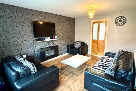 3 bedroom terraced house for sale, Lobley Street, Heckmondwike, West Yorkshire, WF16