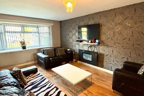 3 bedroom terraced house for sale, Lobley Street, Heckmondwike, West Yorkshire, WF16