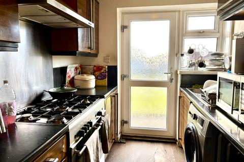 3 bedroom terraced house for sale, Lobley Street, Heckmondwike, West Yorkshire, WF16