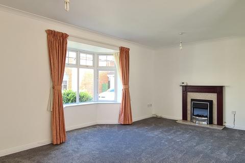 3 bedroom detached bungalow to rent, Monmouth Farm Close, Pawlett, Bridgwater, TA6