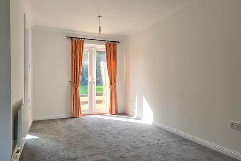 3 bedroom detached bungalow to rent, Monmouth Farm Close, Pawlett, Bridgwater, TA6