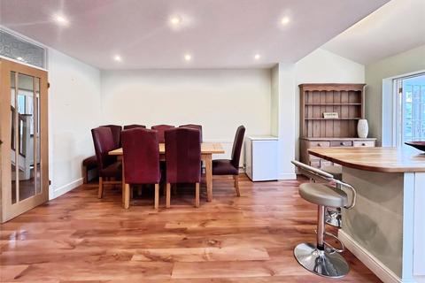 5 bedroom detached house for sale, Marks Orchard, Buckingham MK18