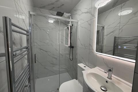 undefined, Lorne Close, Slough SL1