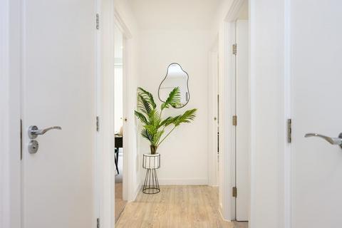 3 bedroom flat for sale, Plot 3 at Post House, 50-52 London Road TW8