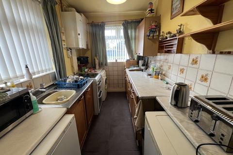 3 bedroom semi-detached house for sale, Green End Road, Burnage