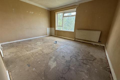 2 bedroom flat for sale, Westwood Road, Corsham