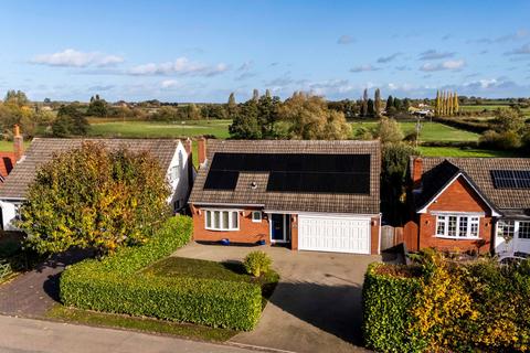 4 bedroom detached house for sale, Lichfield Road, Rugeley WS15