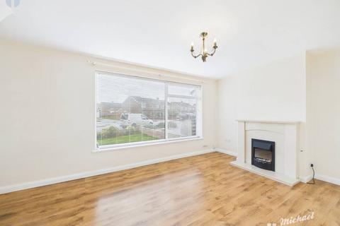 3 bedroom semi-detached house for sale, Ingram Avenue, Aylesbury, Buckinghamshire