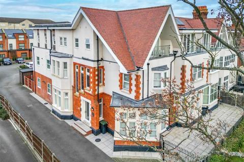 ST HILDAS MEWS, IMPERIAL AVENUE, Westcliff-On-Sea