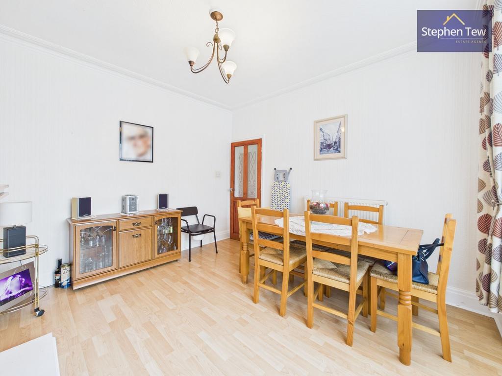 Living/Dining Room