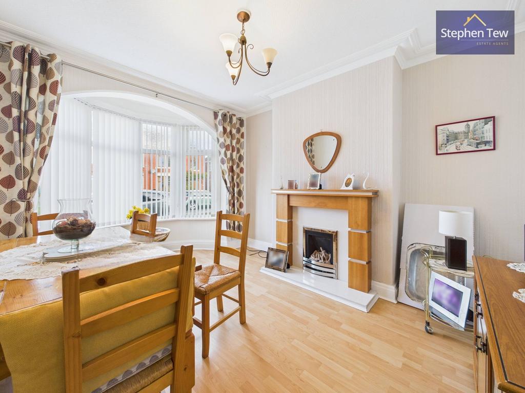 Living/Dining Room