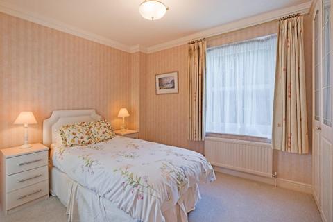 2 bedroom apartment for sale, The Grove, Ilkley LS29