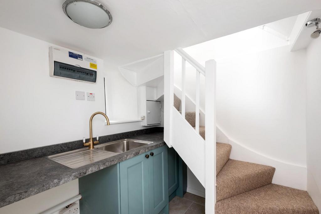 Brookside, Fosse Lane, Stambridge Cottages , Bathe