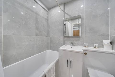 2 bedroom flat to rent, Sloane Avenue, Chelsea, London, SW3