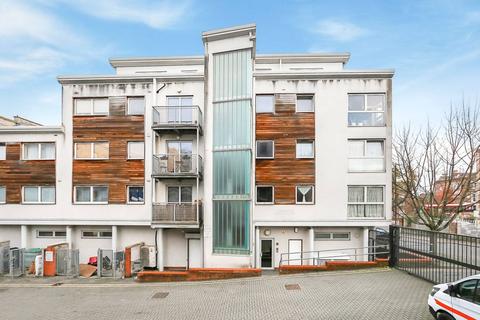 2 bedroom flat for sale, Ambleside Close, Tottenham, London, N17