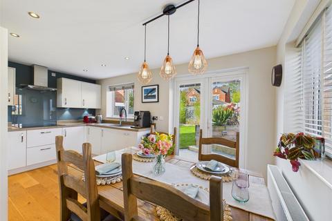 4 bedroom detached house for sale, Longleat Avenue, Elloughton