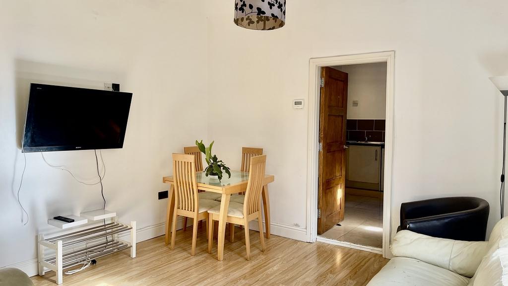 Living/ Dining