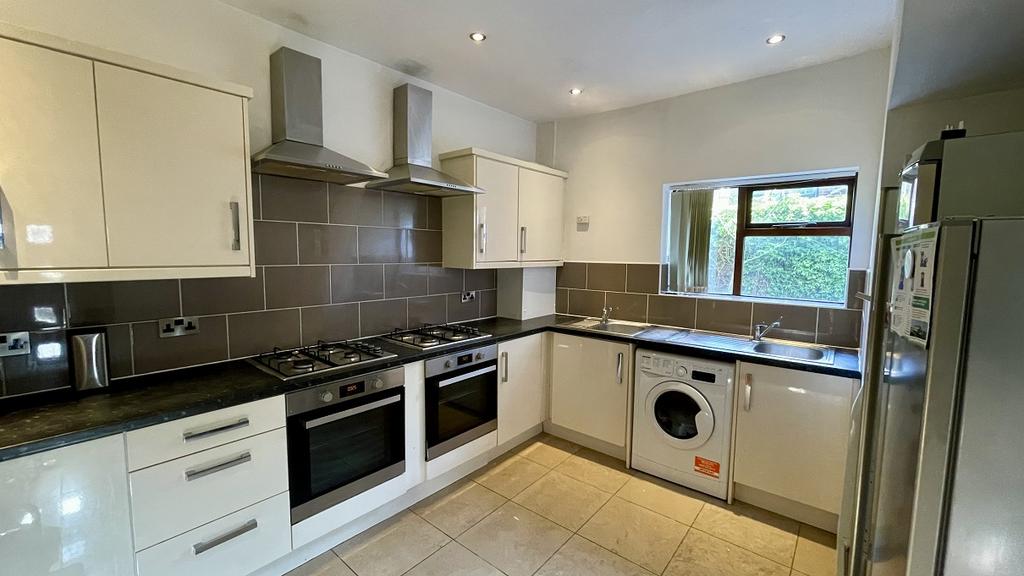 Large Kitchen