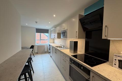 6 bedroom flat to rent, Havelock Place, Stoke-On-Trent ST1
