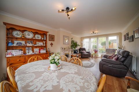 undefined, Buckingham MK18