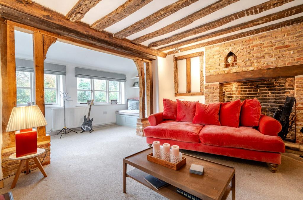 Snug &amp; Garden Room