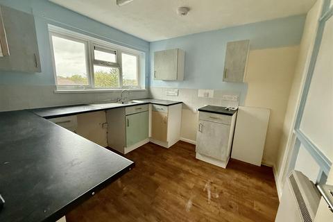 2 bedroom flat for sale, Dicketts Road, Corsham