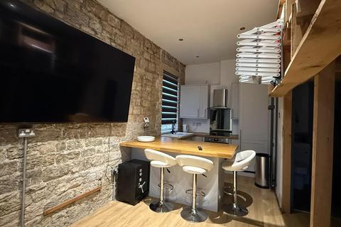 Studio to rent, , Oak House, Park Road, Dewsbury, West Yorkshire