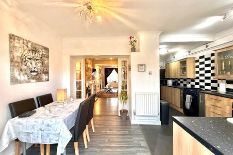 4 bedroom terraced house for sale, Swindon SN2