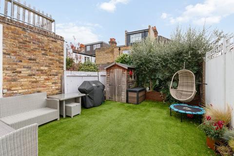 4 bedroom end of terrace house for sale, Seymour Road, London W4