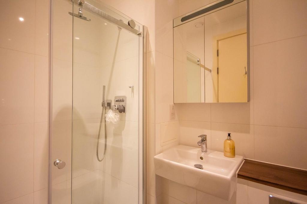 Shower.jpg