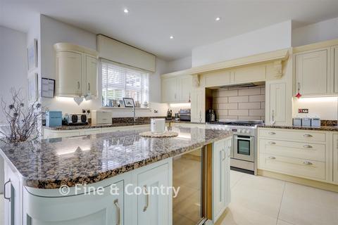 6 bedroom detached house for sale, Boleyn Row, Epping, Essex