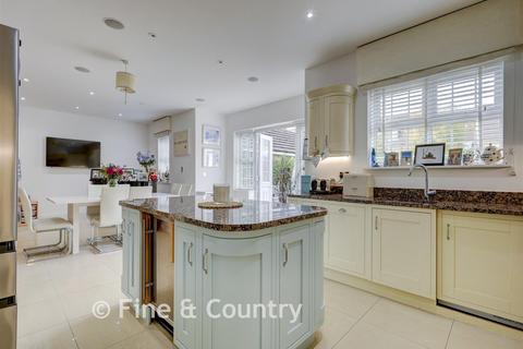 6 bedroom detached house for sale, Boleyn Row, Epping, Essex
