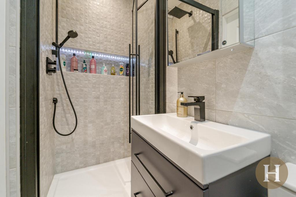Master en-suite