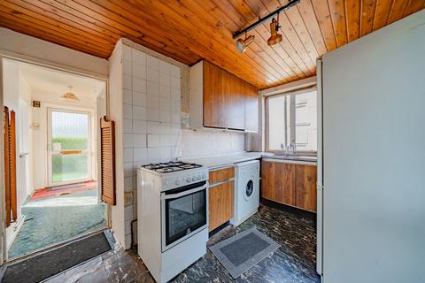 3 bedroom end of terrace house for sale, Easterton Avenue, Busby, G76