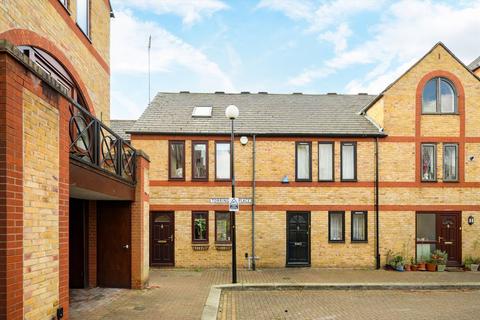 undefined, Torrington Place, London E1W
