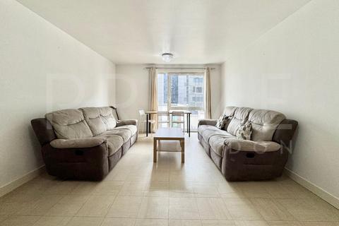 3 bedroom apartment to rent, Barrington Court, Victoria SW1V