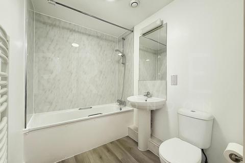 3 bedroom apartment to rent, Barrington Court, Victoria SW1V