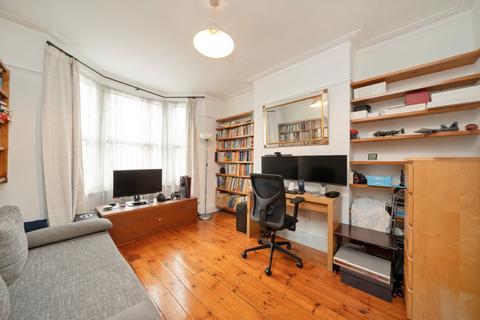 4 bedroom terraced house for sale, Charlton Road, London NW10