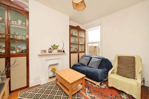 4 bedroom terraced house for sale, Charlton Road, London NW10