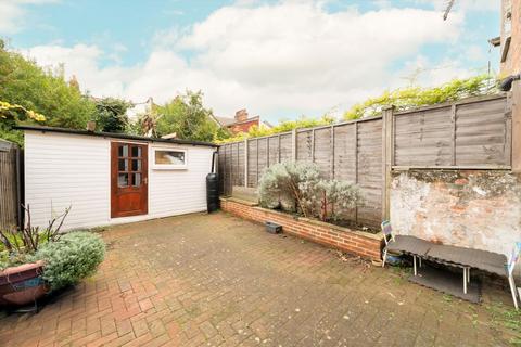 4 bedroom terraced house for sale, Charlton Road, London NW10