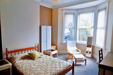 undefined, Simonside Terrace, Newcastle Upon Tyne NE6