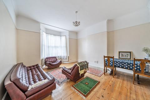 4 bedroom end of terrace house for sale, Consort Road, London