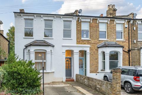 Consort Road, London