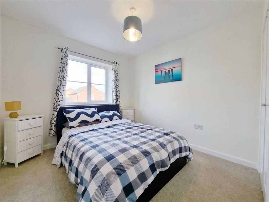 Bedroom 2: