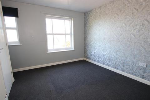 2 bedroom townhouse to rent, Tinkler Stile, Thackley