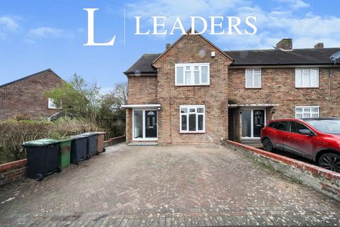Abbots Wood Road, Luton, Bedfordshire, LU2